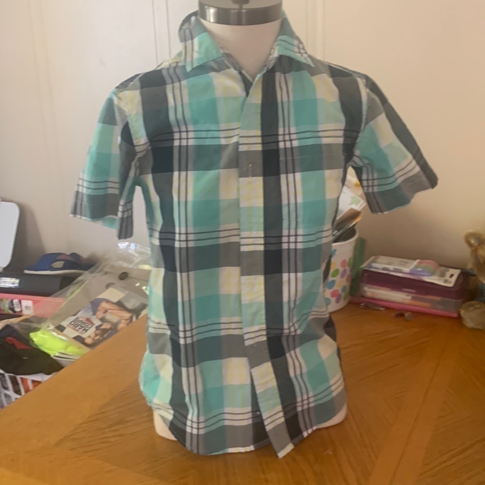 URBAN Pipeline button down shirt